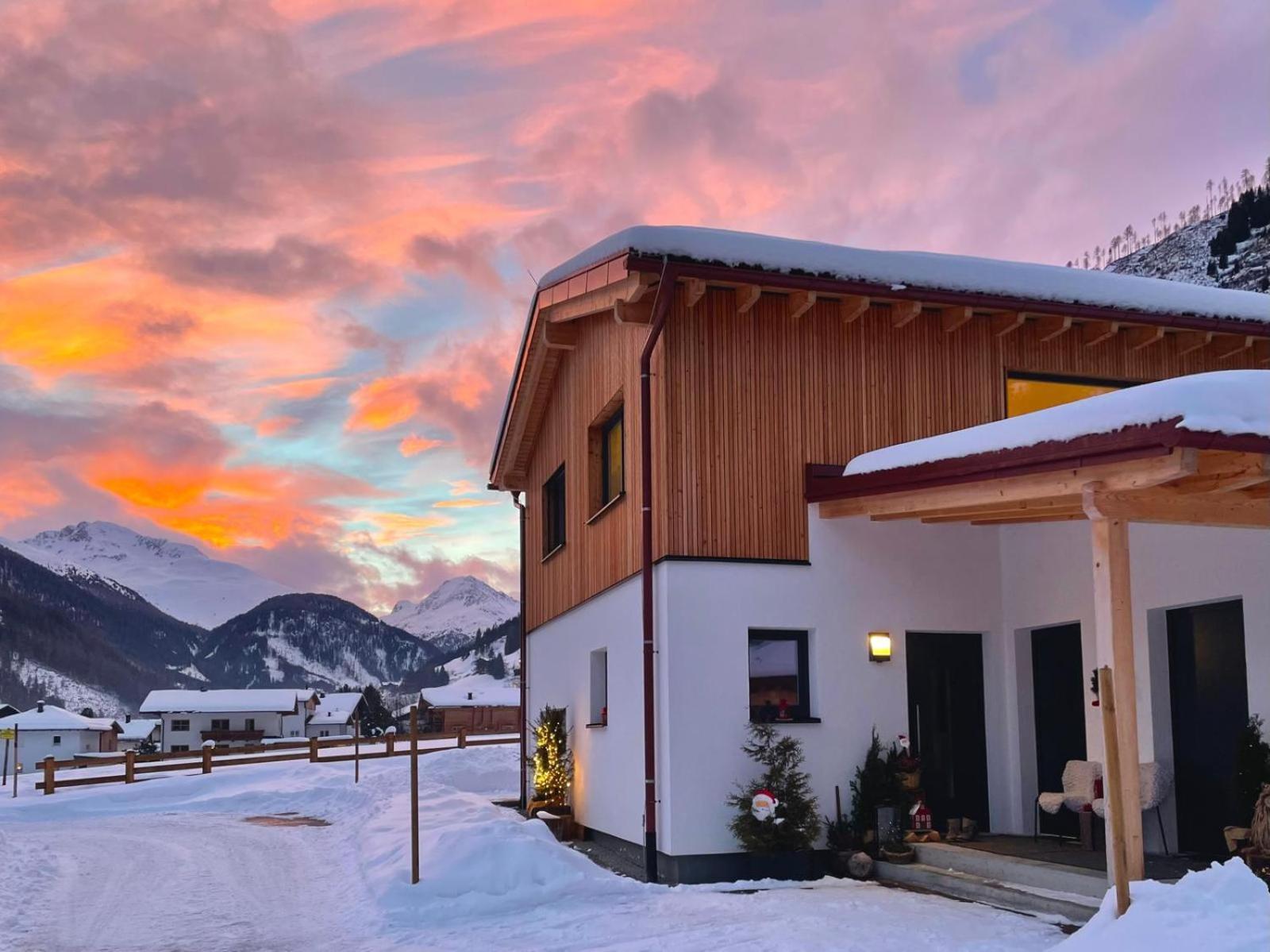 Tyrol Purelife Lodges Sankt Jakob in Defereggen Exteriör bild